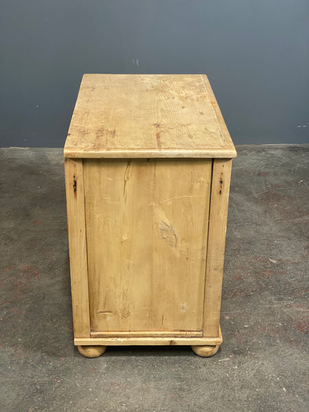 Small Victorian Pine Cupboard
