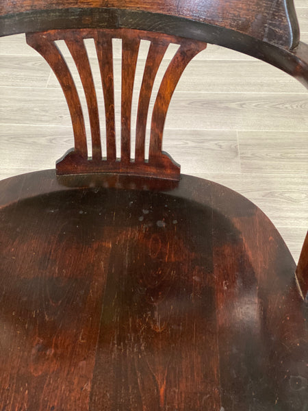 1920’s Oak Desk Chair