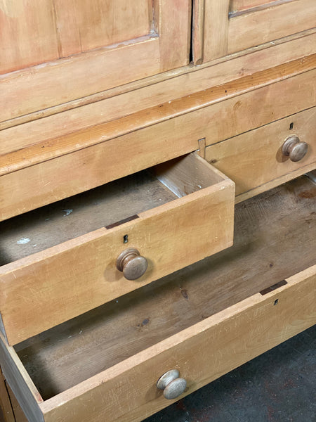Victorian Pine Linen Press