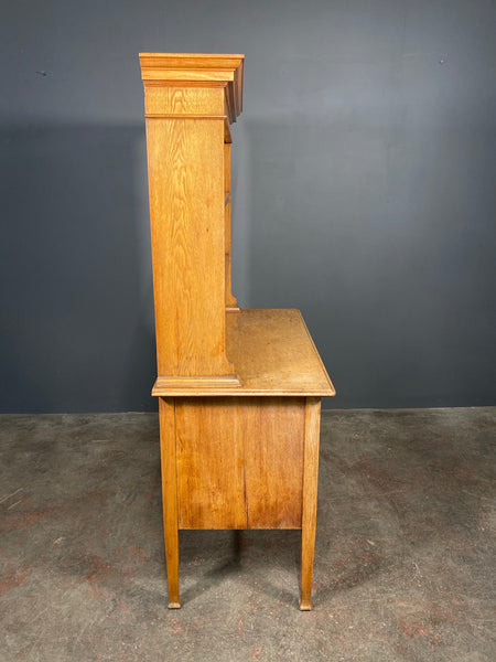 Small Arts And Crafts Honey Oak Dresser By Marsh Jones & Cribb