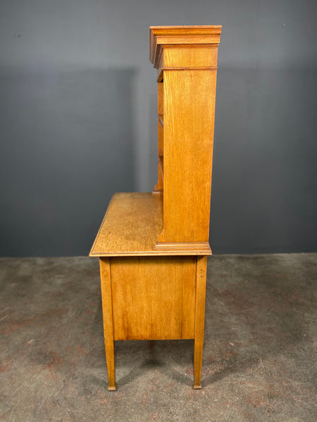 Small Arts And Crafts Honey Oak Dresser By Marsh Jones & Cribb