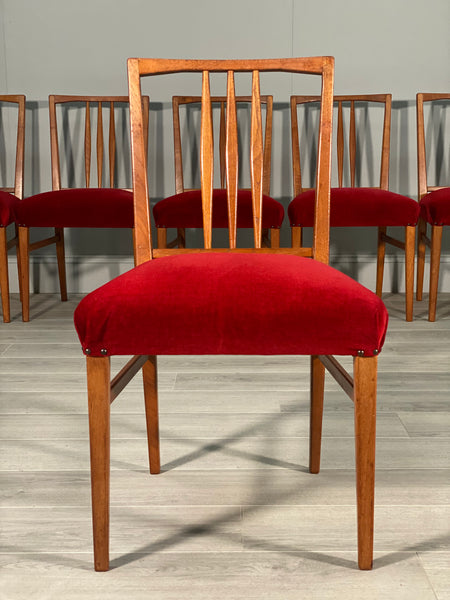 Set Of Eight Gordon Russell Oak Dining Chair’s