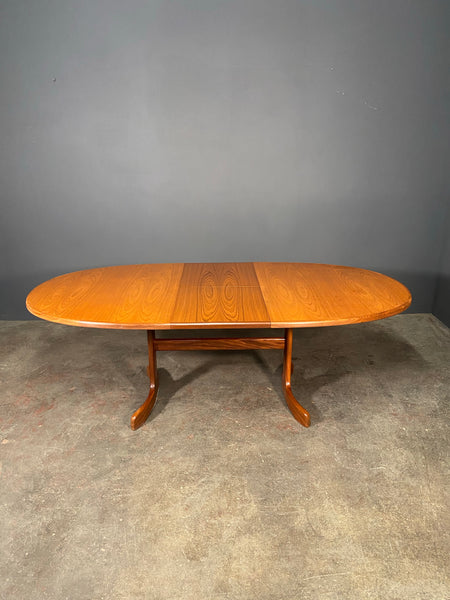 Mid 20th Century G Plan Extending Dining Table With 6 Chairs