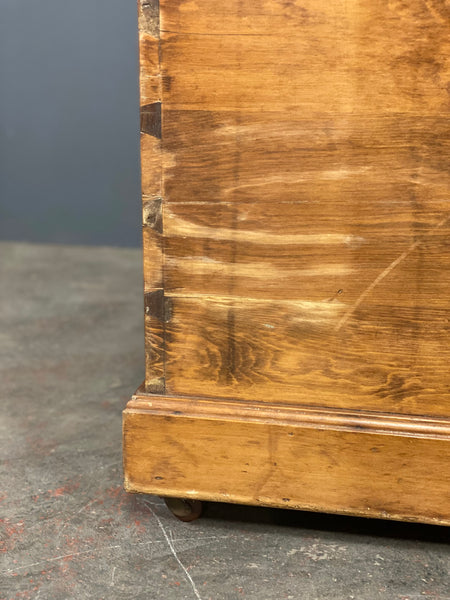 Large Victorian Pine Bedding Box