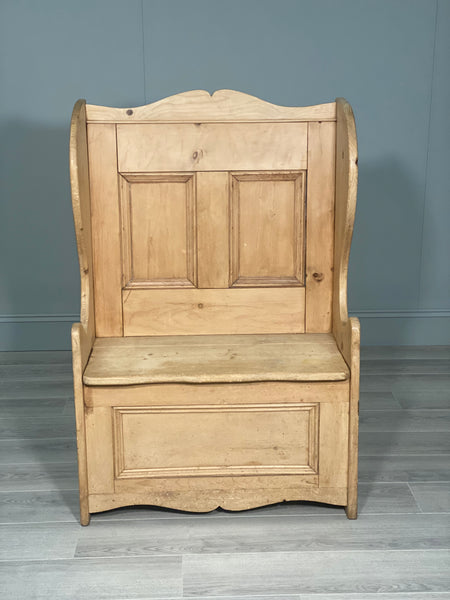 Small Vintage Pine Settle