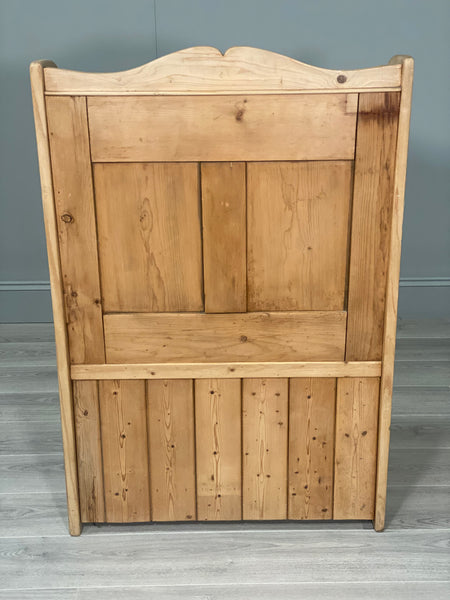 Small Vintage Pine Settle