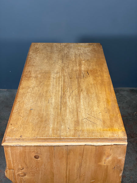 19th Century French Pine Chest Of Drawers