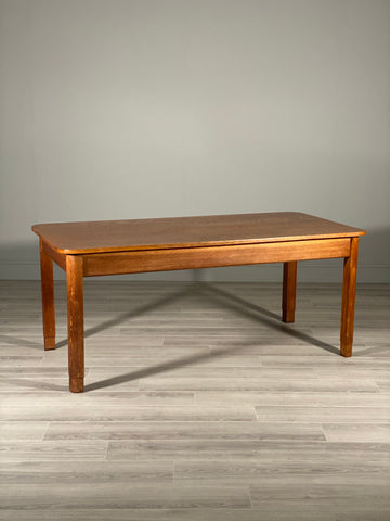 Early 20th Century Oak Dining Table