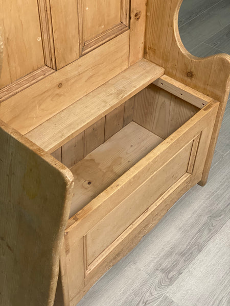 Small Vintage Pine Settle
