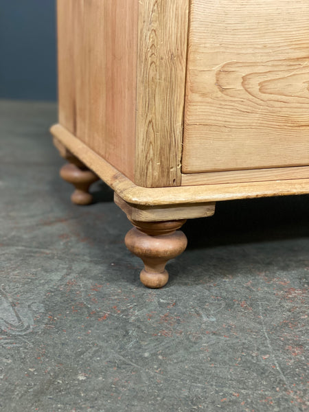 Victorian Pine Chest Of Drawers