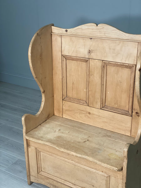Small Vintage Pine Settle