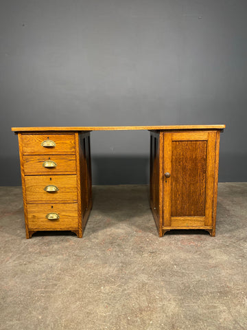 Early 20th Century Oak Teachers Desk c1920