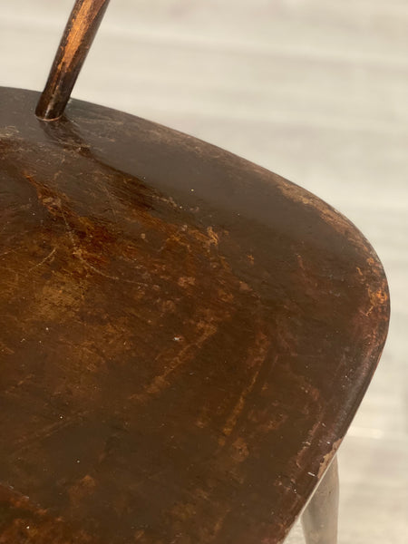 1920’s Windsor Chair In Original Finish