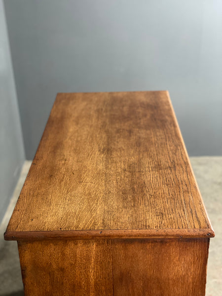 Georgian Oak Chest Of Drawers