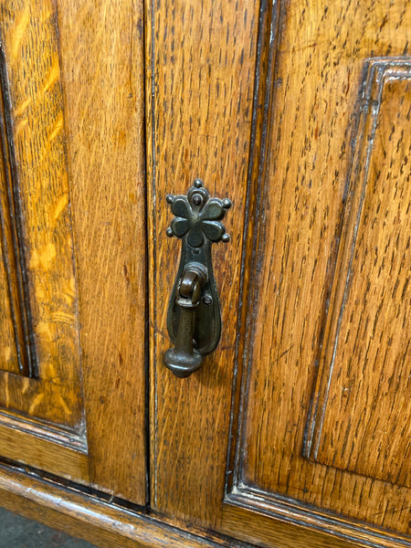 Early 20th Century Open Oak Bookcase On Cupboard